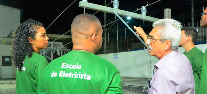 Coelba abre inscrições para novas Escolas de Eletricistas em Barreiras