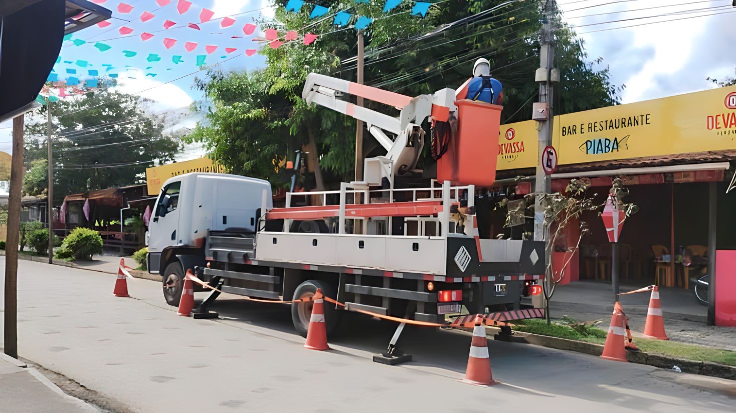 Neoenergia Pernambuco Retira Mais De 200kg De Cabos Irregulares Nos