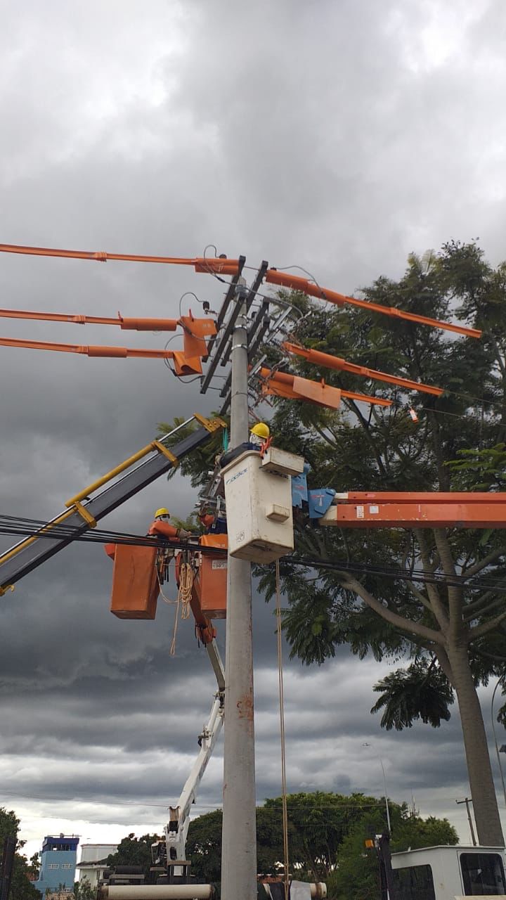 Neoenergia Brasília Realiza Serviços Na Rede Elétrica Do Distrito ...