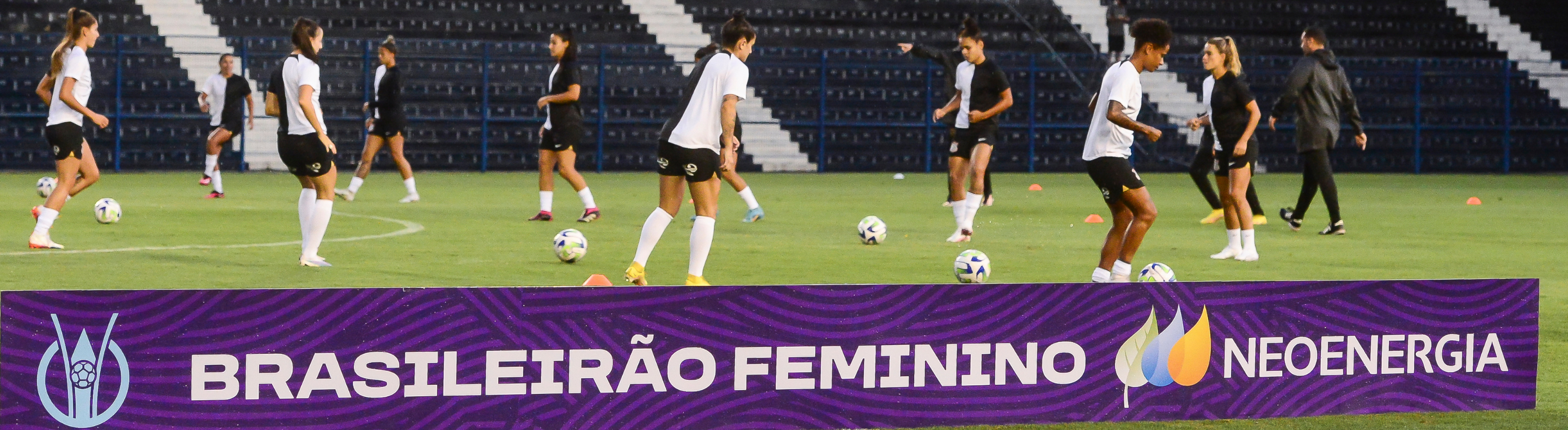 Na final do Brasileirão Neoenergia entre Corinthians e São Paulo, vence o futebol feminino