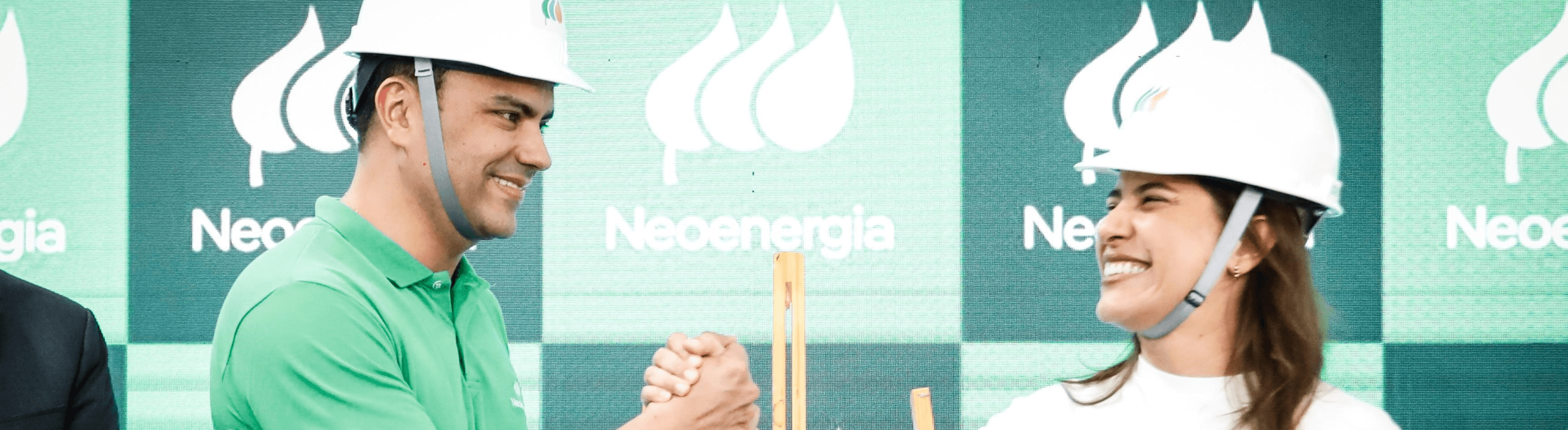 Presidente da Neoenergia Pernambuco Saulo Cabral e a governadora do Estado Raquel Lyra 